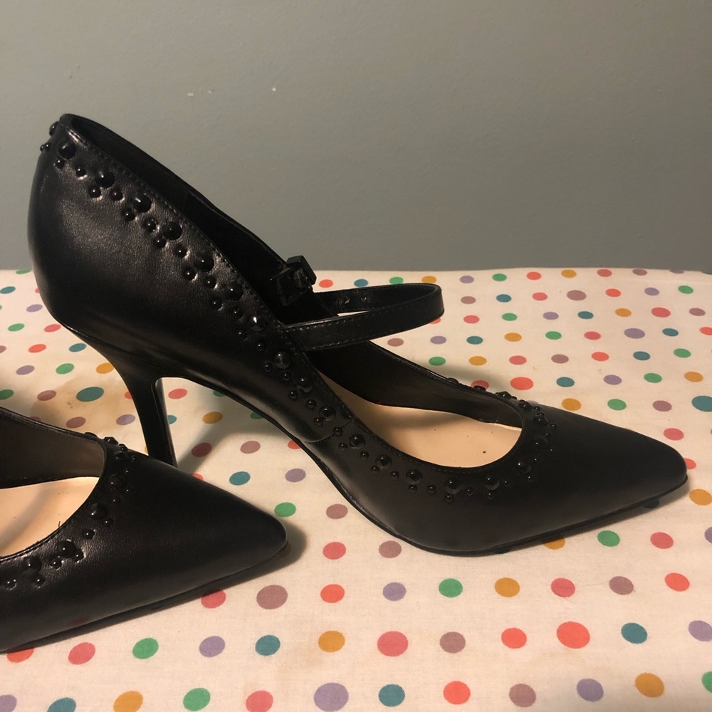 Nine West Black NWOT Strapped Heeled Pumps